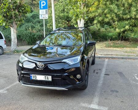 ქირავდება ტოიოტა რავ4 დღიურად / Qiravdeba Toyota rav4 dgiurad 